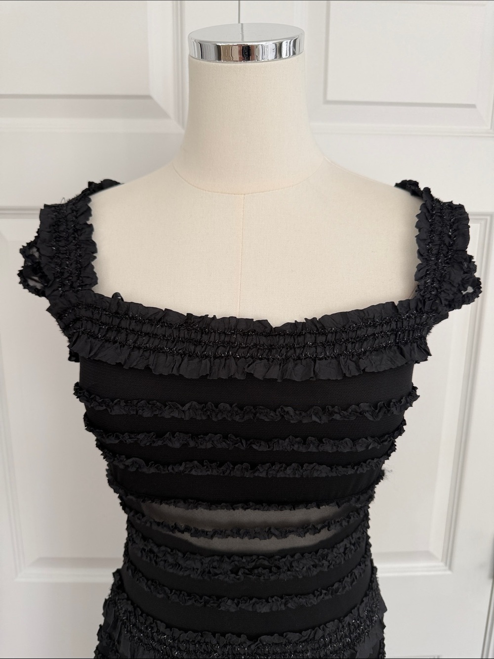 Vintage Tadashi Black Metalic Ruffle Sheer Mesh Cocktail Illusion Dress Size 4P - Picture 4 of 14